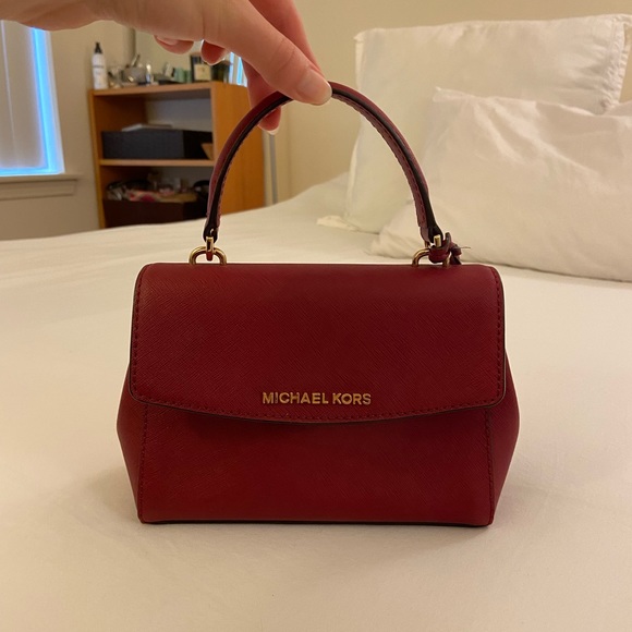 Michael Kors Ava Extra-Small Leather Crossbody - Picture 3 of 9